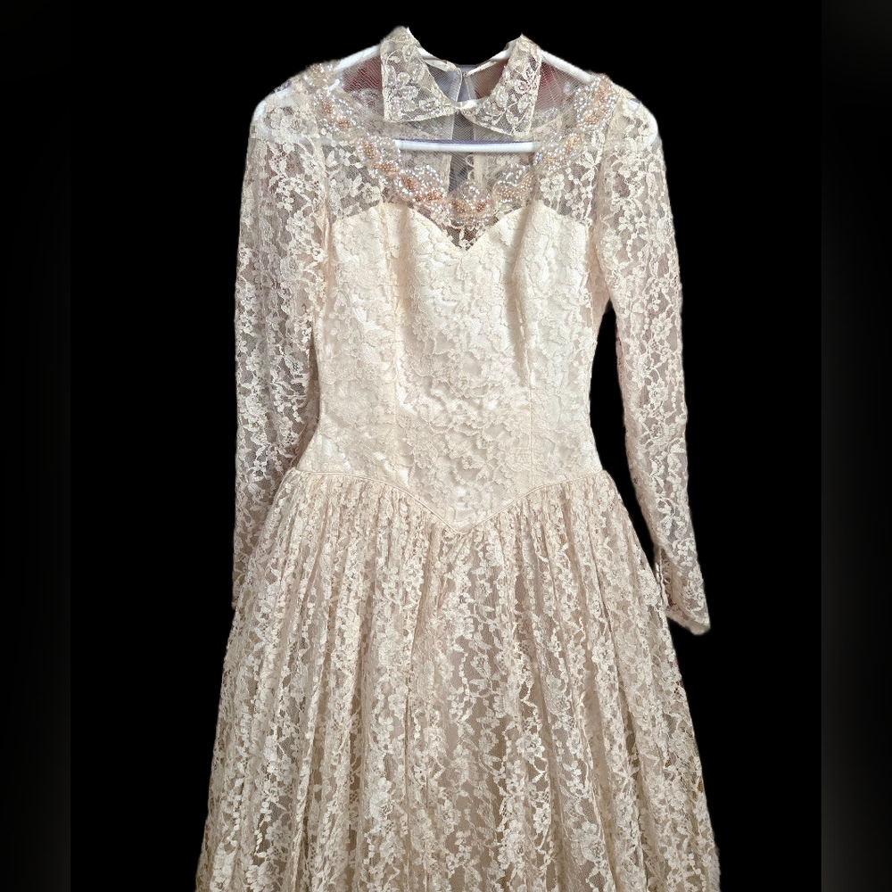 1950s Lace Long-Sleeve Wedding Dress